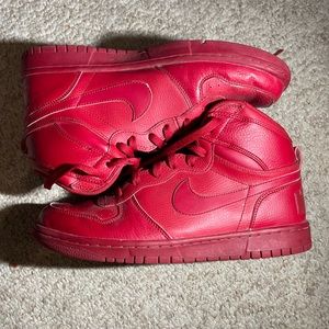 NIKE BIG RED DUNKS